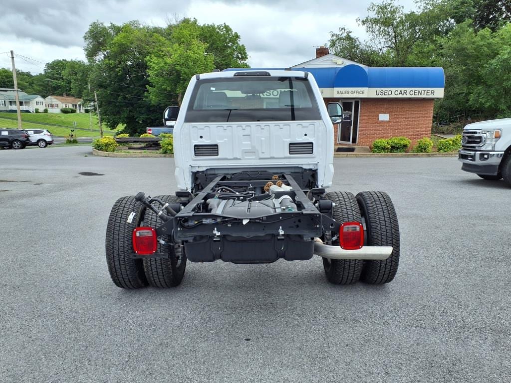 2023 Ford F-350 Super Duty Chassis Cab XL