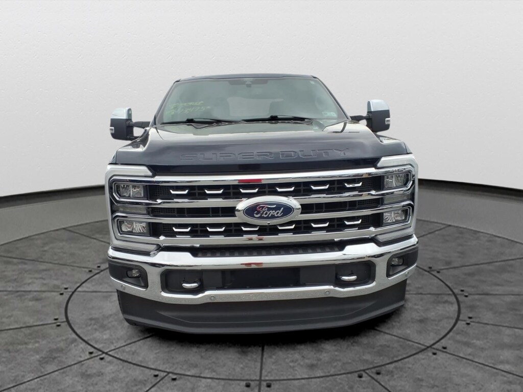 Used 2024 Ford F-250SD Lariat Truck