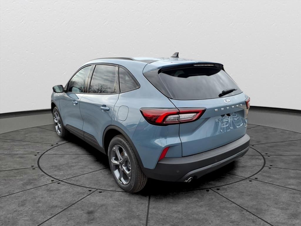 New 2026 Ford Escape Hybrid ST-Line Select SUV