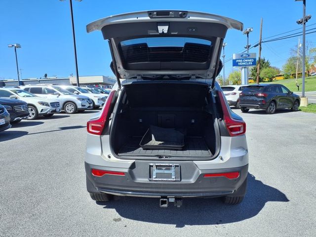 2023 Volvo XC40 Plus - Photo 7