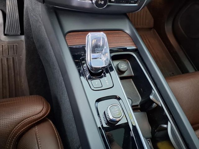 2023 Volvo XC60 Ultimate - Photo 19
