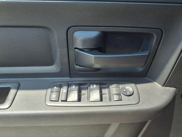2018 RAM Ram 3500 Pickup Tradesman - Photo 25