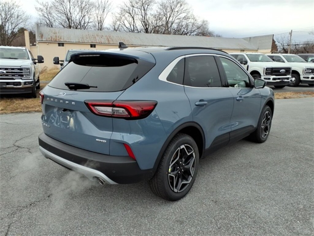 New 2026 Ford Escape Platinum SUV
