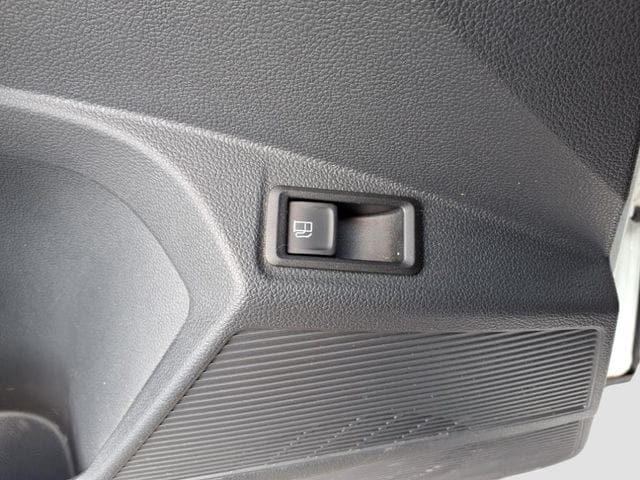 2023 Volkswagen Taos SE - Photo 28