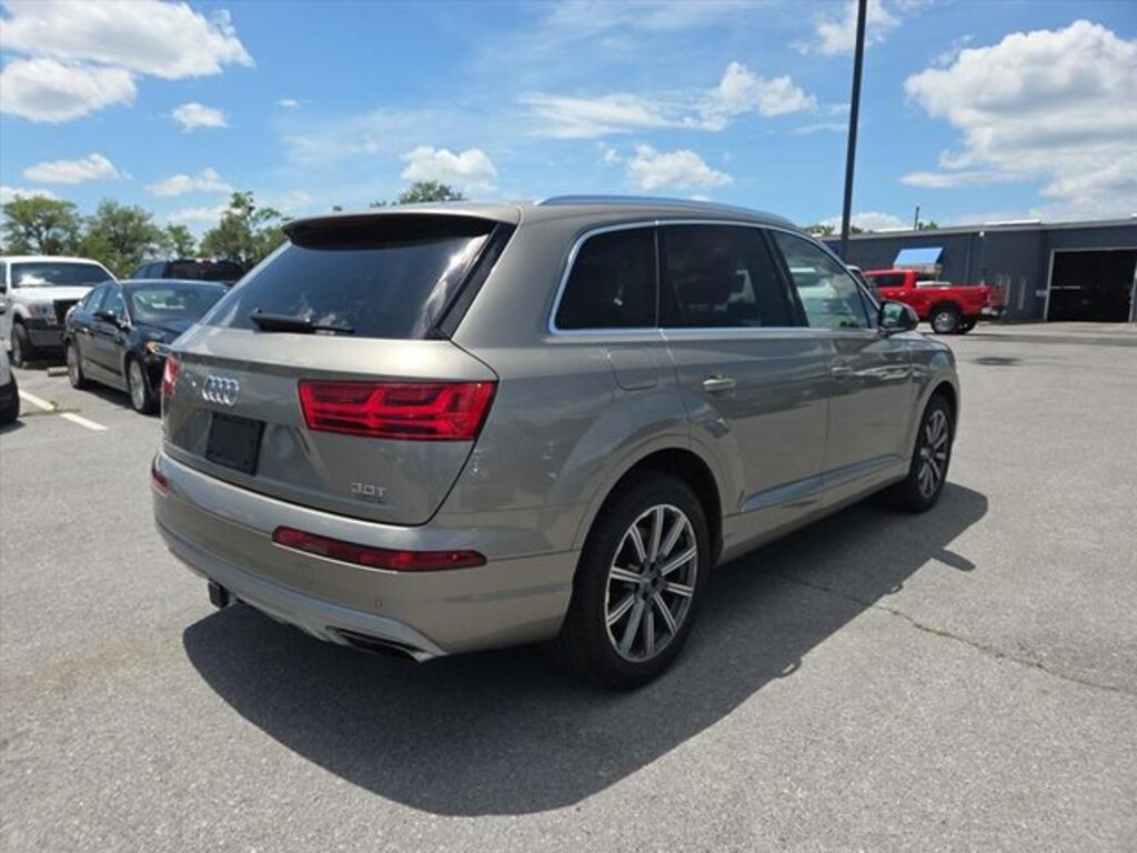 Used 2017 Audi Q7 3.0T Quattro Prestige SUV