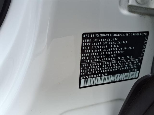 2023 Volkswagen Taos SE - Photo 29