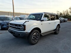 2025 Ford Bronco Outer Banks SUV