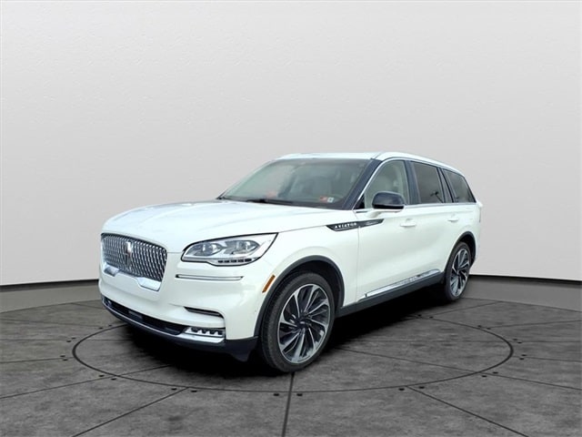 2022 Lincoln Aviator Reserve's photo