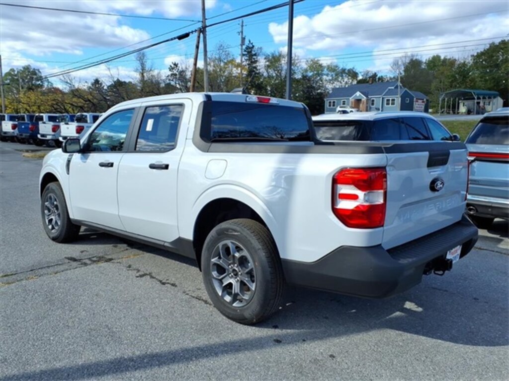 New 2025 Ford Maverick XLT Truck