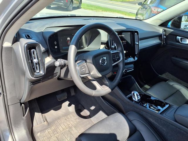 2023 Volvo XC40 Plus - Photo 19