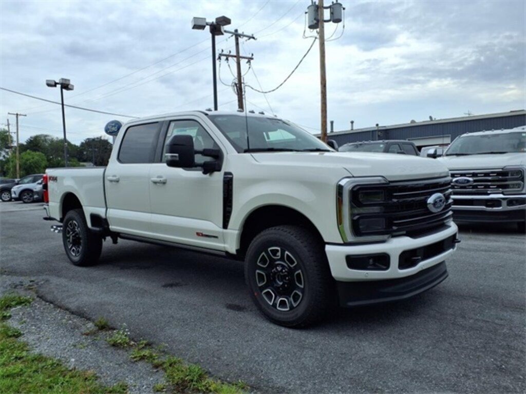 Used 2025 Ford F-350SD Platinum Truck