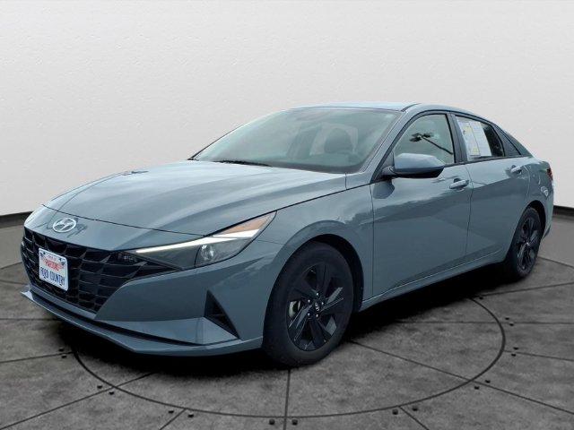 Used 2022 Hyundai Elantra SEL Sedan