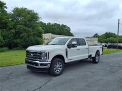 2025 Ford F-350SD Lariat Truck