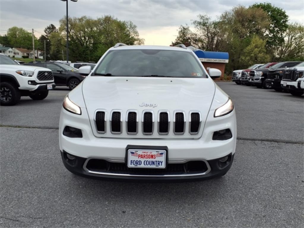 Used 2017 Jeep Cherokee Limited SUV