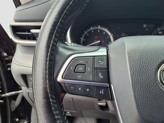2021 Toyota Highlander XLE - Photo 21