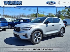 2023 Volvo XC40 B5 Plus Dark Theme SUV