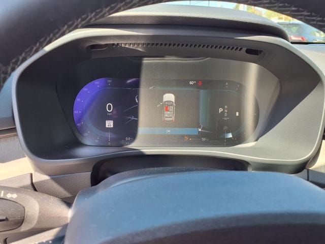 2023 Volvo XC40 Plus - Photo 21