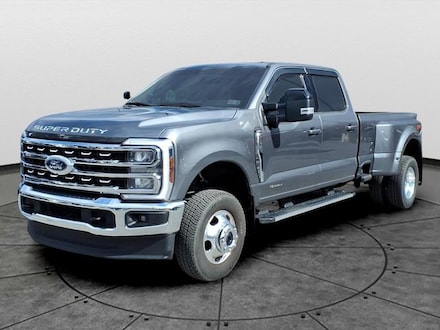 2024 Ford F-350SD Lariat Truck