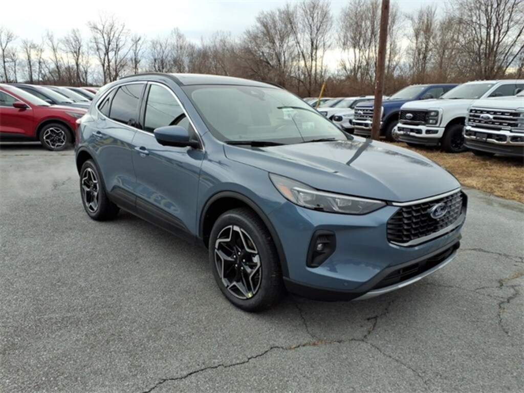 New 2026 Ford Escape Platinum SUV