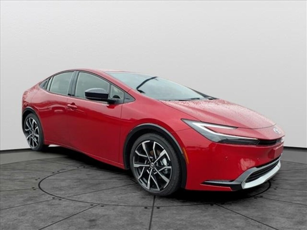 Used 2026 Toyota Prius Plug-In Hybrid XSE Hatchback