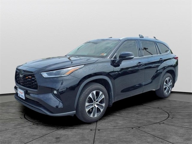 2021 Toyota Highlander XLE's photo
