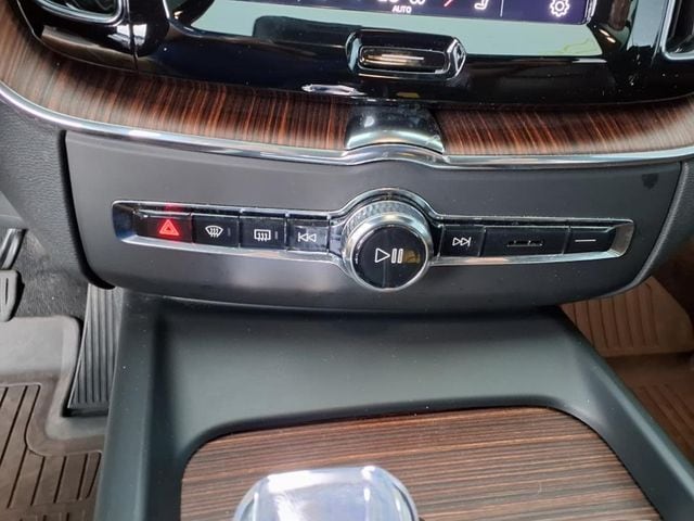 2023 Volvo XC60 Ultimate - Photo 25