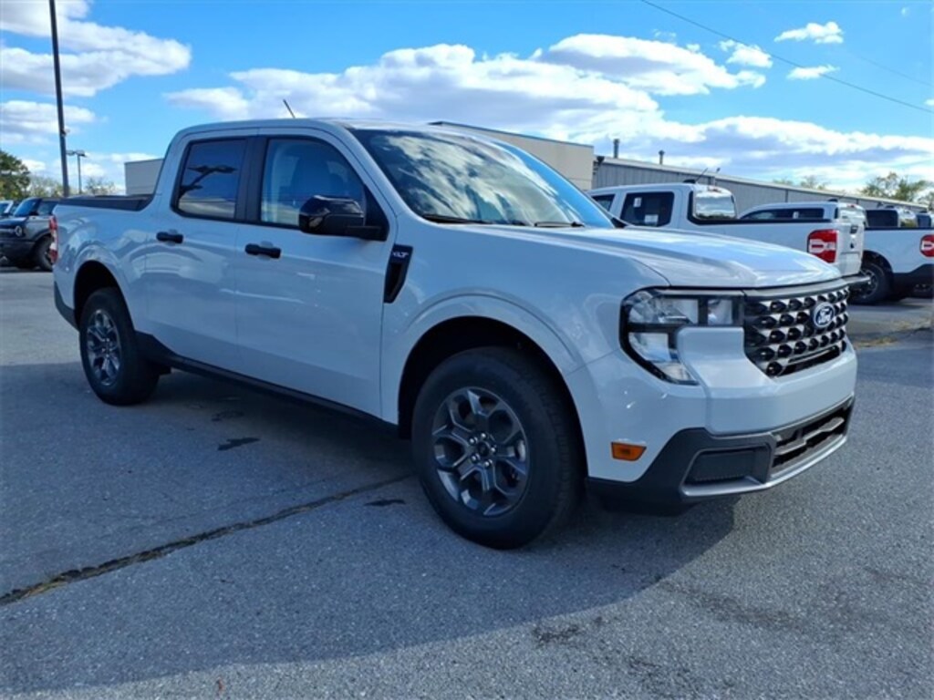 New 2025 Ford Maverick XLT Truck