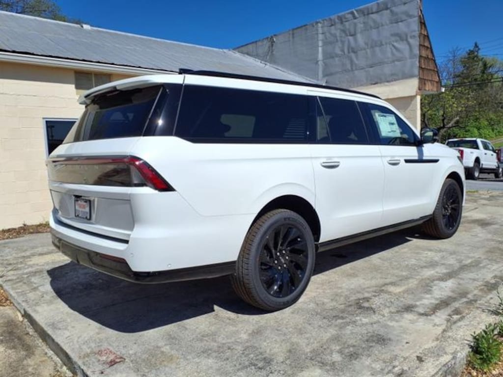 New 2025 Lincoln Navigator L Reserve SUV