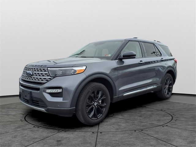 2022 Ford Explorer Limited's photo