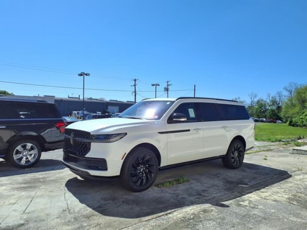 New 2025 Lincoln Navigator L Reserve SUV