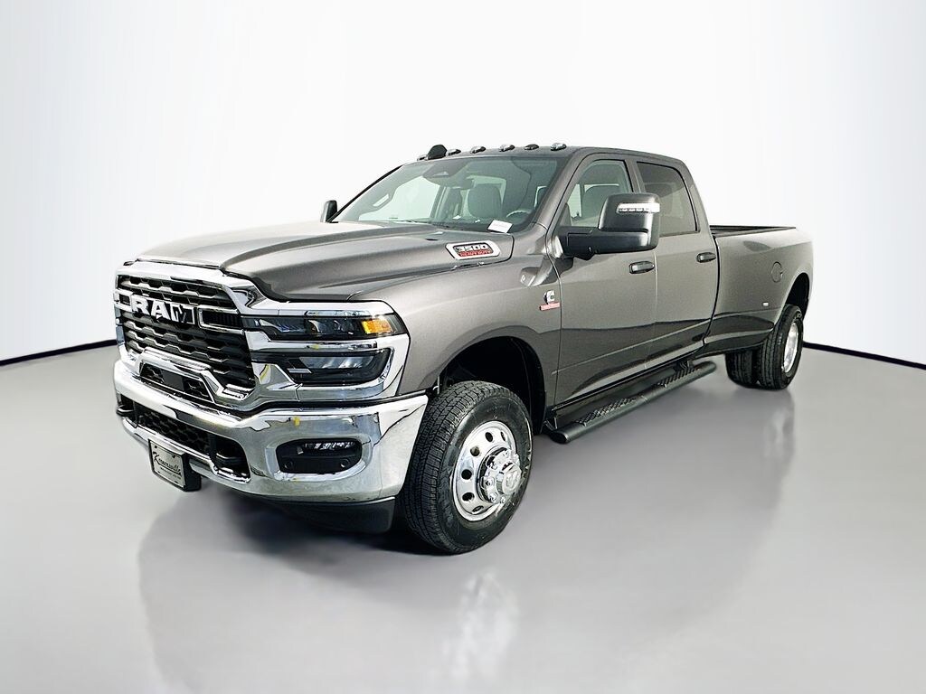 New 2026 Ram 3500 TRADESMAN CREW CAB 4X4 8' BOX Pickup