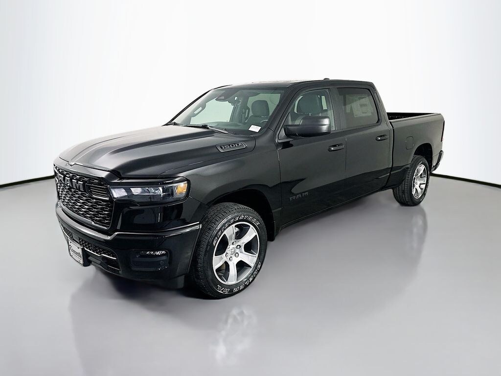 New 2026 Ram 1500 EXPRESS CREW CAB 4X4 6'4 BOX Pickup