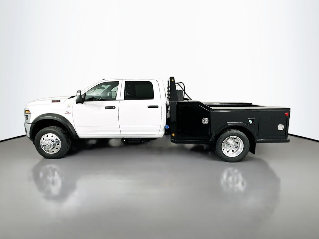 New 2026 Ram 5500 Chassis Cab TRADESMAN CREW 4X4 60' CA Pickup