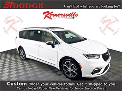 2026 Chrysler Pacifica PINNACLE Passenger Van