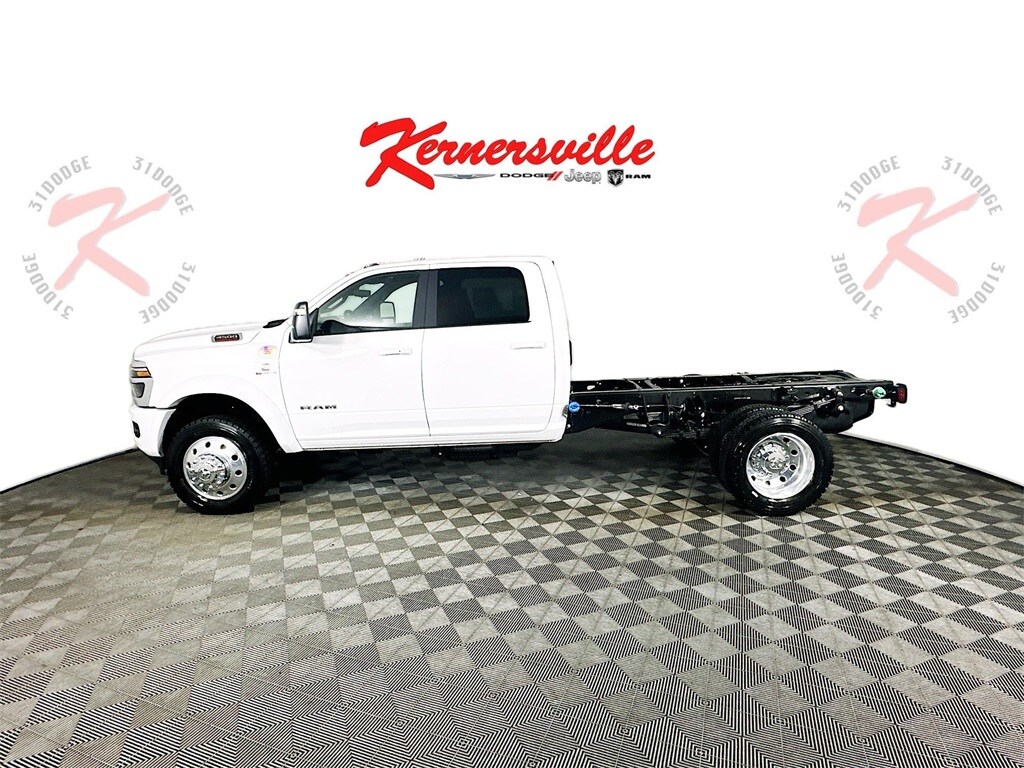 New 2026 Ram 4500 Chassis Cab BIG HORN CREW 4X4 60' CA Pickup