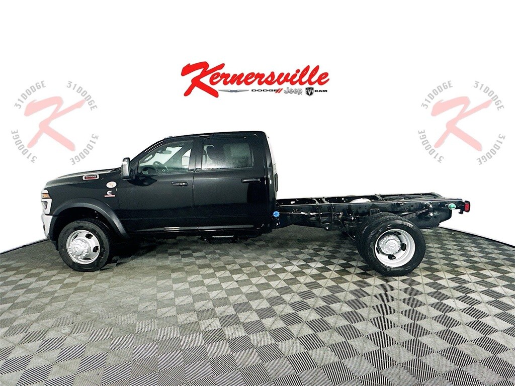 New 2025 Ram 5500 Chassis Cab 5500 TRADESMAN CHASSIS CREW CAB 4X4 60' CA Pickup