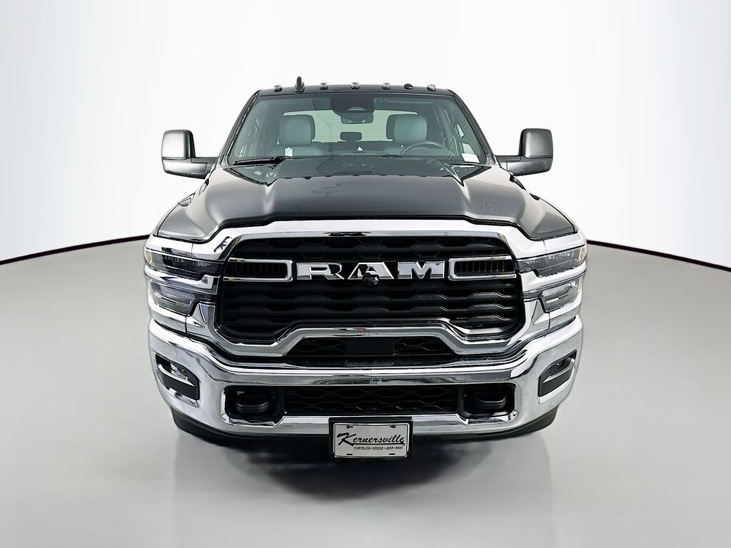 New 2026 Ram 3500 TRADESMAN CREW CAB 4X2 8' BOX Pickup