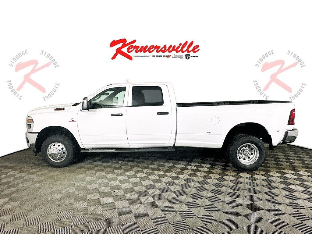 New 2025 Ram 3500 TRADESMAN CREW CAB 4X4 8' BOX Pickup