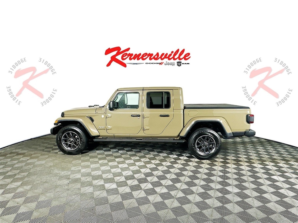 Used 2020 Jeep Gladiator Overland Truck Crew Cab