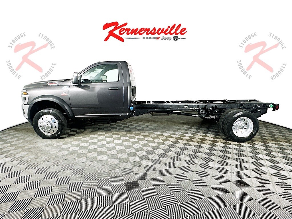 New 2026 Ram 5500 Chassis Cab TRADESMAN REGULAR 4X4 108' CA Pickup