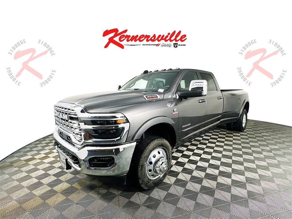New 2026 Ram 3500 LIMITED CREW CAB 4X4 8' BOX Pickup