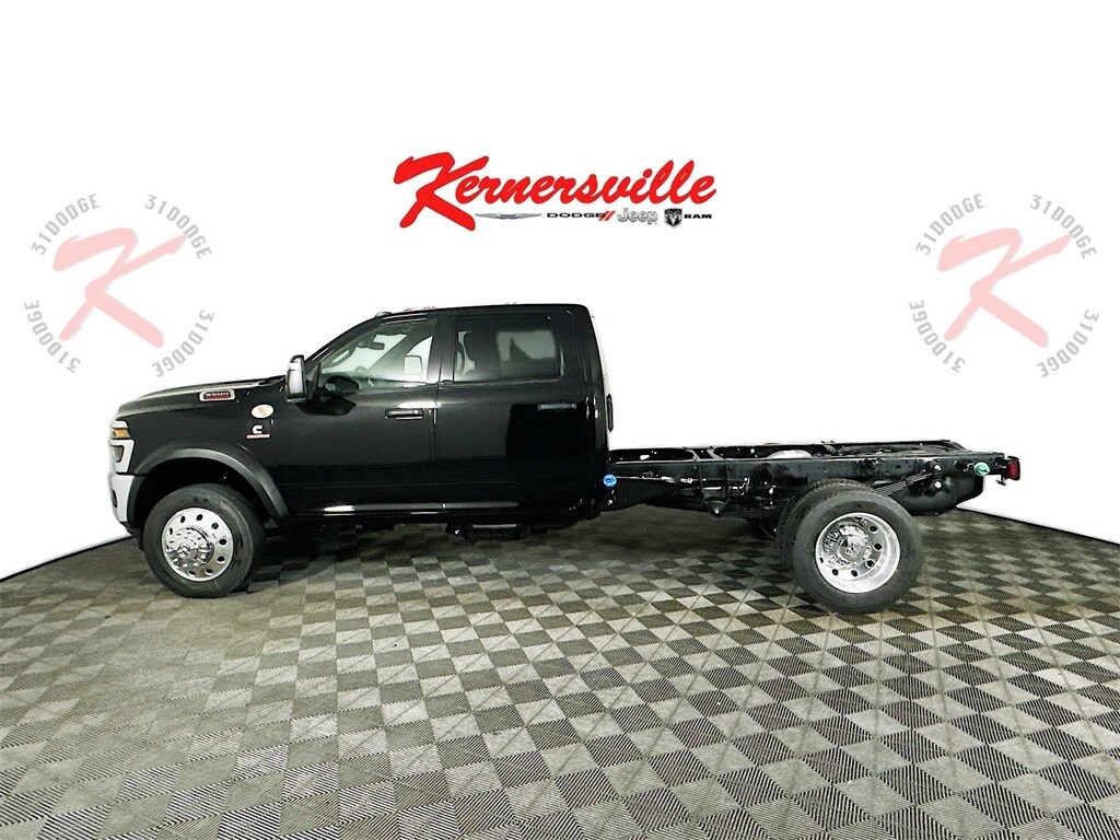New 2026 Ram 5500 Chassis Cab TRADESMAN CREW 4X2 60' CA Pickup