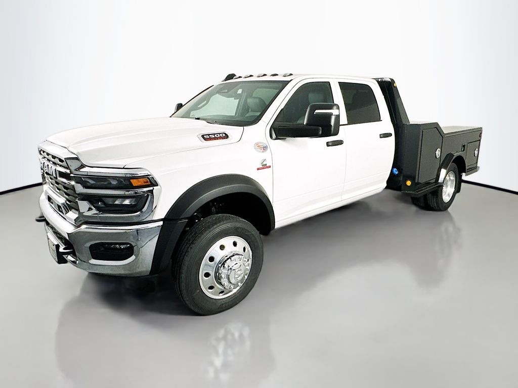 New 2026 Ram 5500 Chassis Cab TRADESMAN CREW 4X4 60' CA Pickup