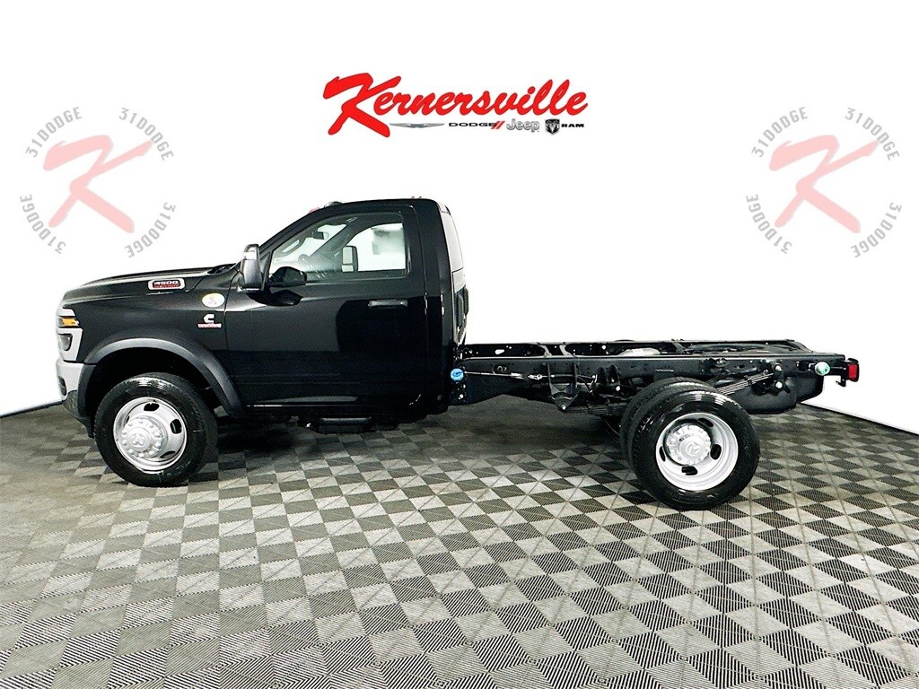 New 2025 Ram 4500 Chassis Cab 4500 TRADESMAN CHASSIS REGULAR CAB 4X2 60' CA Pickup