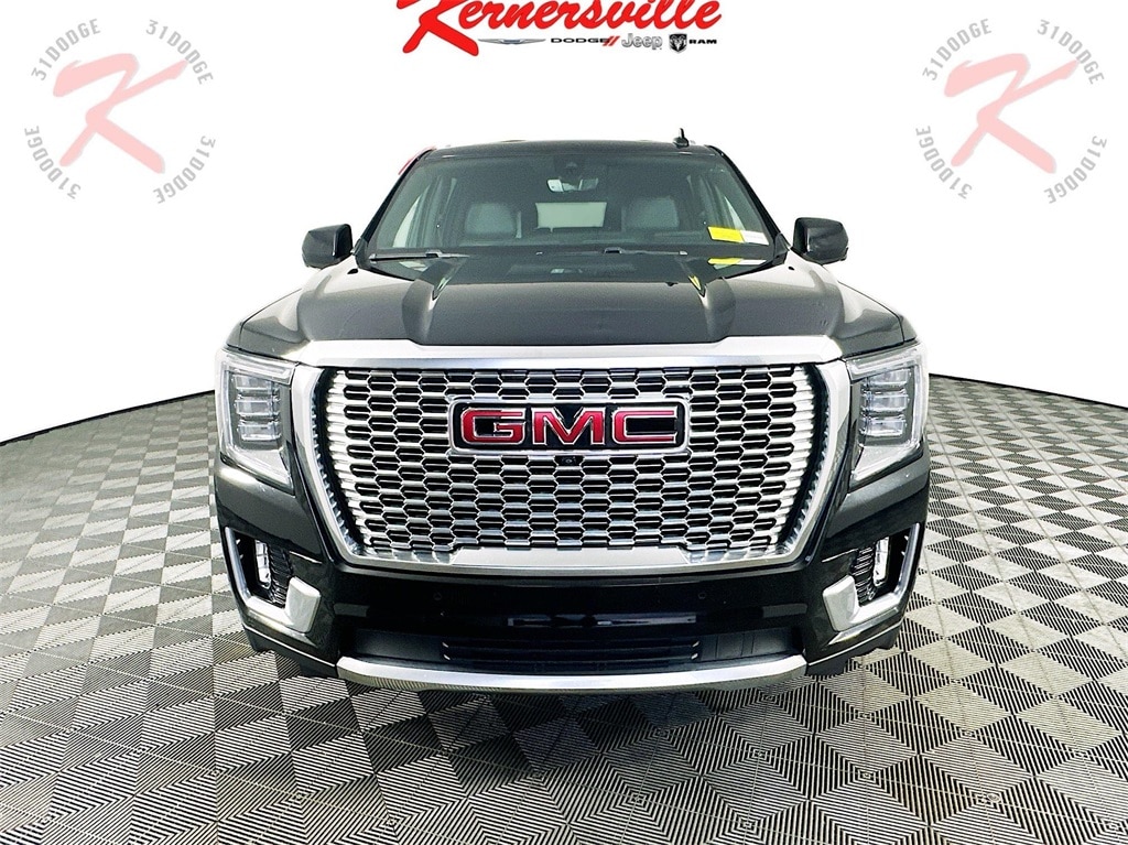 Used 2021 GMC Yukon XL Denali with VIN 1GKS2JKL7MR141900 for sale in Kernersville, NC