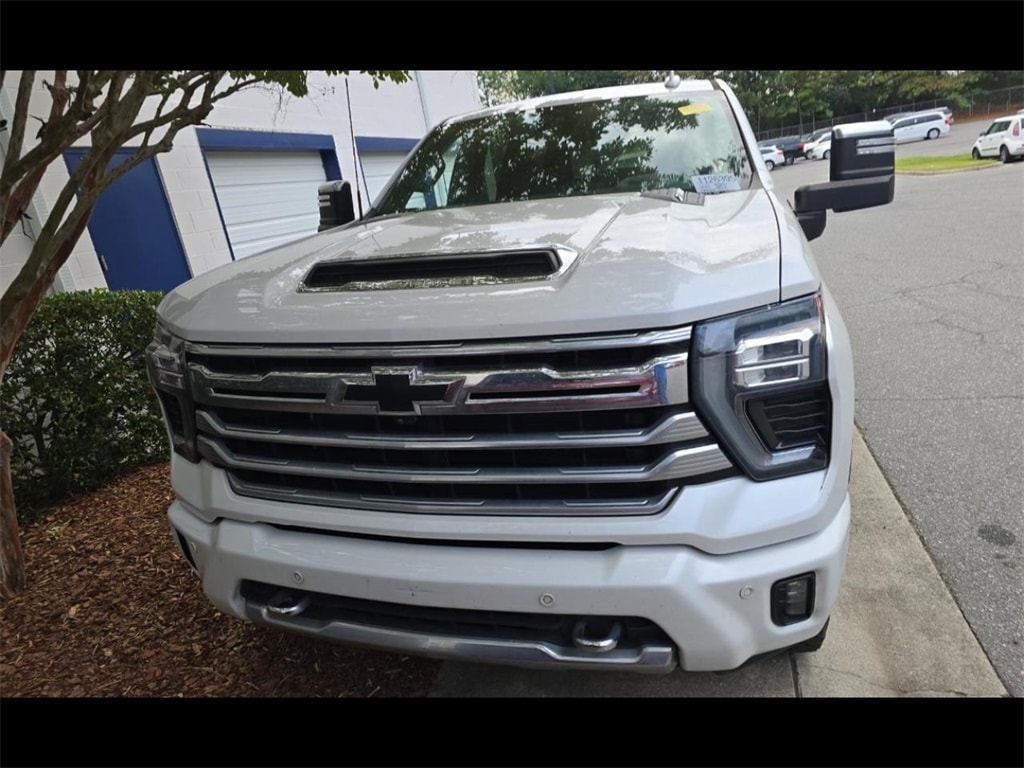 Used 2024 Chevrolet Silverado 3500HD High Country Truck Crew Cab