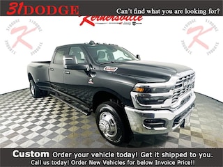 2026 Ram 3500 TRADESMAN CREW CAB 4X4 8' BOX Pickup