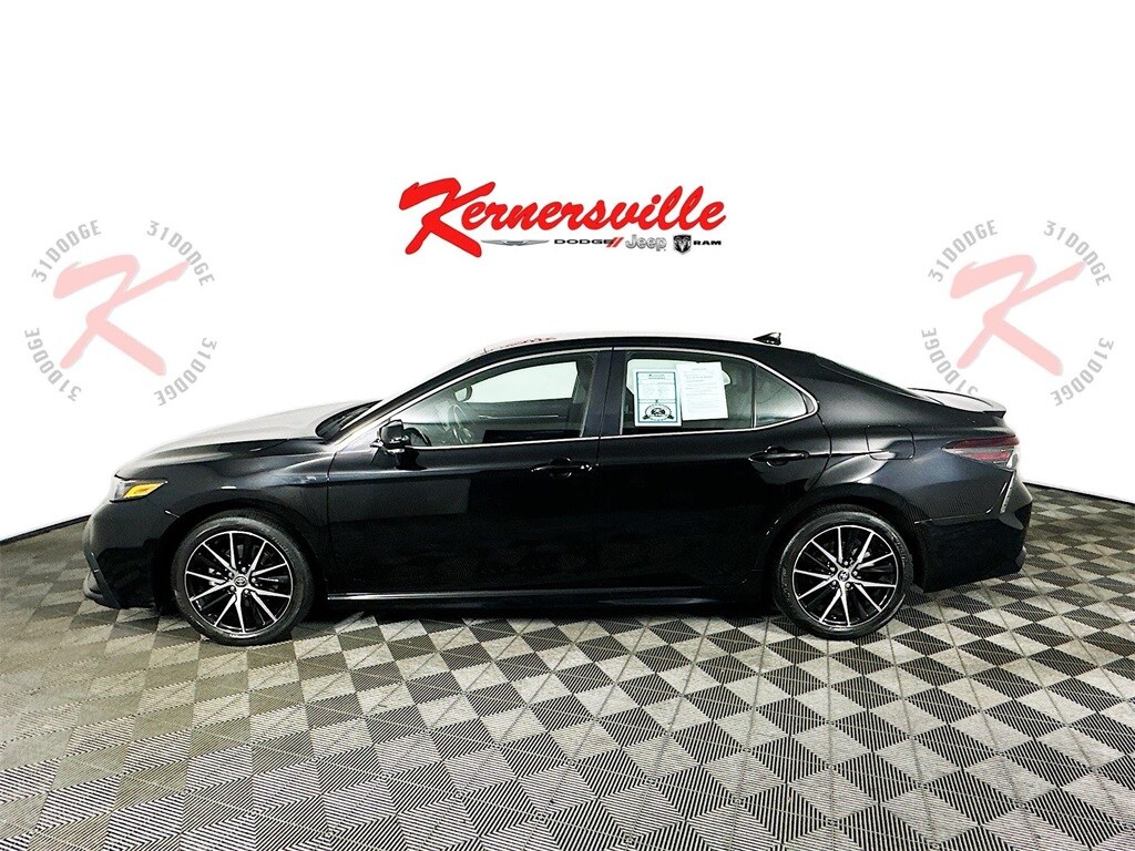 Used 2024 Toyota Camry SE Sedan
