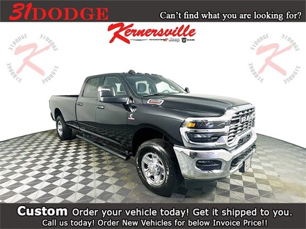 2025 Ram 3500 TRADESMAN CREW CAB 4X4 8' BOX Pickup