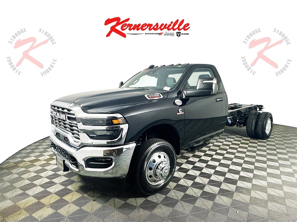 New 2025 Ram 3500 Chassis Cab 3500 TRADESMAN CHASSIS REGULAR CAB 4X4 84' CA Pickup
